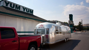 Airstream in Eltopia getting sushi